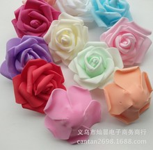 hoa hồng PE mô phỏng giả hoa đầu nhiều lớp đèn pha chuỗi với khoan đầu vòng hoa hồng giữ hoa nguyên liệu Cầm hoa