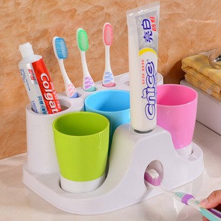 创意三口之家洗漱套装 带自动挤牙膏器牙膏牙刷收纳座 牙刷架