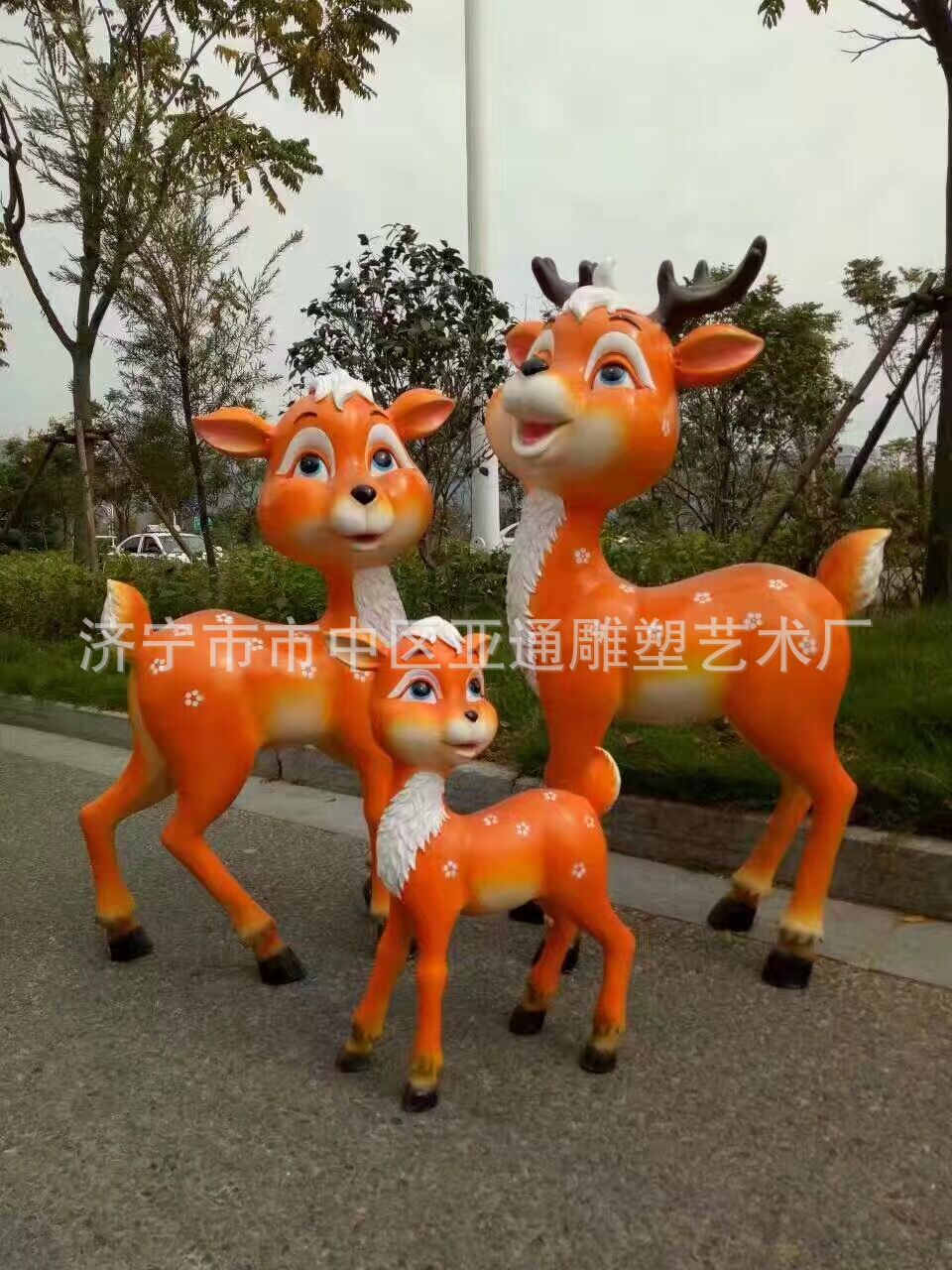 表情卡通_玻璃钢大全卡通图片厂家吃饭石膏微信群雕塑雕塑表情直销图片