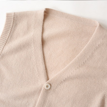 Li Shi Bai Lan mùa thu và mùa đông 100% cashmere nguyên chất của nam giới đôi túi màu rắn cổ chữ V áo len dệt kim hoang dã 9056 Áo len cashmere