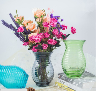 创意新款北欧玻璃花瓶欧式复古花瓶家居摆设插花花器彩色花瓶