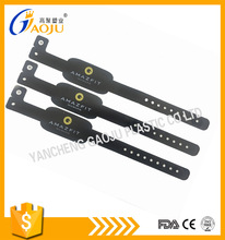 Các nhà sản xuất cung cấp dây đeo cổ tay giải trí dùng một lần, vòng tay hình dạng đặc biệt, dây đeo đồng hồ 8050 Vòng tay