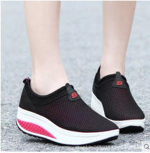 Mùa xuân và mùa hè 2019 Phiên bản Hàn Quốc của giày nữ đế bệt đế bệt đế giày nữ giày thể thao giản dị giày nữ đế dày nêm thoáng khí Giày thể thao nữ