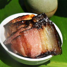 Nhà máy đặc sản Tứ Xuyên bán trực tiếp thịt lợn của nông dân, thịt xông khói già, hạ thấp, hun khói chân sau thịt xông khói 500g Xúc xích thịt xông khói