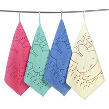 Tấm khăn thấm khăn nhỏ khăn tay những món quà đặc biệt dành cho trẻ em có thể làm sạch khăn treo Mẫu giáo vuông nhỏ Khăn trẻ em