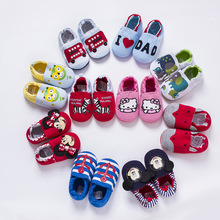 Giày em bé 0-1 tuổi Giày đế mềm cho bé Giày mùa xuân và mùa thu 0-1 tuổi Bé hoạt hình giày chống trượt Giày em bé