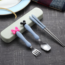Trẻ em phim hoạt hình bộ đồ ăn ba mảnh dao kéo ins Mickey cầm tay thép không gỉ muỗng đũa nĩa Gift Set Bộ dao kéo