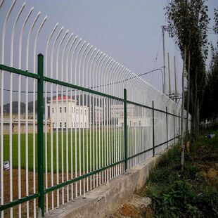 底盘单折弯两横防爬型锌钢护栏铁艺围栏公司厂房学校防护栅栏