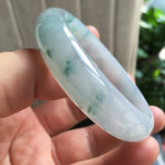 缅甸a货翡翠手镯 冰种飘花 完美无裂纹 性价比超高,玉石手镯58