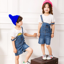 Mùa hè 2018 quần áo trẻ em mới cho bé trai và bé gái Phiên bản Hàn Quốc của yếm denim trong quần short mùa hè dành cho trẻ em Quần yếm