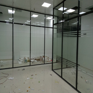 东莞亿科玻璃承接办公室隔断玻璃钢结构框玻璃隔断安装维修工程
