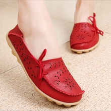 Các nhà sản xuất bán buôn giày mẹ lỗ da giày thấp để giúp phẳng beanie y tá bình thường giày lười cỡ lớn Giày mẹ