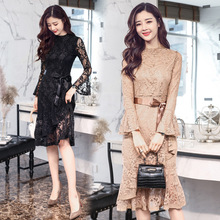 Mùa xuân 2019 mới ren mỏng chạm đáy váy nữ dài phần Hàn Quốc phiên bản tay lửng rỗng tay váy đuôi cá Váy đuôi cá