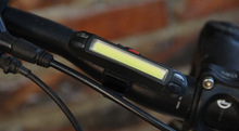 Đèn đuôi xe đạp hai màu Đèn xe đạp nhẹ Đèn sạc USB cảnh báo xe đạp leo núi Đèn đường siêu sáng Đèn xe đạp