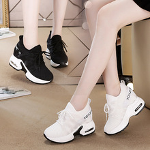 2019 mới tăng chiều cao giày nữ Giày trắng 10cm Giày thể thao và giải trí Hàn Quốc Giày nữ nêm hoang dã Giày tuyết nữ