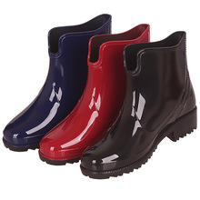 Giày đi mưa mới 2018 cho nữ thời trang giày nước thấp giúp phụ nữ đi mưa nhà máy trực tiếp PVC nguyên chất màu thấp ống Giày đi mưa