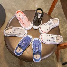 Giày trẻ em mùa hè phiên bản Hàn Quốc 2019 mới giày vải thoáng khí thông thường bé trai mang giày thủy triều trẻ em bán buôn Giày vải trẻ em