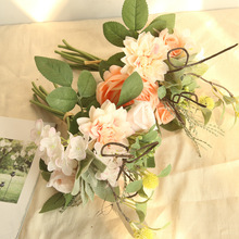 Các nhà sản xuất Dahlia mô phỏng chùm hoa mẫu đơn đem về nhà trang trí đám cưới đường dẫn bó hoa hoa giả DY1-2041A Cầm hoa
