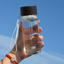 nhỏ nhựa cốc nước cầm tay hoa ly nữ sinh viên không gian sáng tạo chai cốc tiện dụng trẻ em tươi đơn giản Cốc nhựa