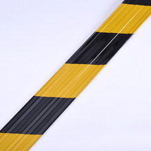 Bán nóng đề nghị kim loại ốp chân tường PVC xây dựng an toàn sàn cách ly vành đai sắt Bảng dây trang trí