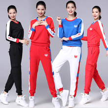 Yiyang đa kim thể thao phù hợp với quần áo nhảy vuông quần áo thể dục thể dục nhịp điệu dài tay mùa thu và mùa đông giải trí một thế hệ Đầm nhảy vuông