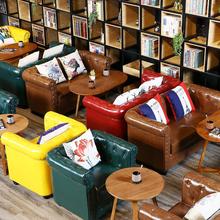 Nhà sản xuất KTV thanh hộp sofa chủ đề retro cafe tây sofa trà trà tráng miệng cửa hàng kết hợp bàn ghế Sofa da nghệ thuật