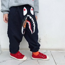 Mùa thu đông 2018 quần trẻ em mới phong cách Nhật Bản thương hiệu trẻ em mặc dày cộng với quần nhung cá mập Quần âu