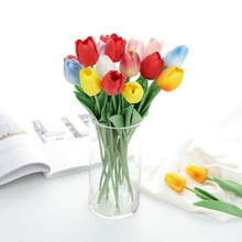 Nhà máy mô phỏng trực tiếp PU cảm thấy tulip tulip cô dâu cầm một bó hoa để hoa giả nhỏ Cầm hoa
