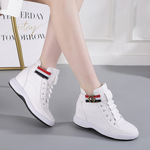 Giày nữ tăng cao để giúp 2019 giày thể thao và giải trí mới ra mắt phiên bản Hàn Quốc của giày nêm nữ màu trắng hoang dã Giày tuyết nữ
