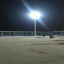 27 mét đèn cực cao vuông đèn sân vận động bóng đá sân bóng đá cực cao nhà sản xuất đèn cực cao cung cấp Ánh sáng cực cao