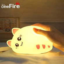 Quà tặng sáng tạo Mèo đầy màu sắc Đèn led Pat pat night light Phòng ngủ mới lạ cạnh giường ngủ cho trẻ ngủ Đèn ngủ