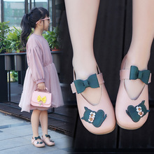 Mùa xuân và mùa thu 2019 bé gái mới nơ hoạt hình giày công chúa chống trượt thoáng khí Giày dép trẻ em Velcro bán buôn Giày công chúa