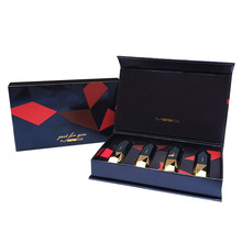 Hàng Trung Quốc trang điểm kim cương son môi vàng set kit 4 hộp quà tặng lắc âm thanh nóng bỏng môi vàng set Son môi