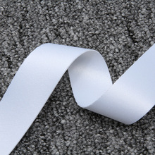 Truyền nhiệt phôi trắng vành đai dây rốn Dây đai hành lý dày đai phôi phôi Dây đai in polyester ruy băng đặc biệt Ruy băng
