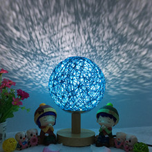 Phòng ngủ đầu giường 3D sáng tạo đêm mờ mờ quà sinh nhật trang trí đám cưới LED bóng mây dòng đèn Đèn bàn trang trí