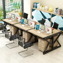 Nhà máy trực tiếp đơn giản hiện đại nhân viên nội thất văn phòng đa màn hình văn phòng bằng gỗ máy tính bàn ghế kết hợp sàn Bàn