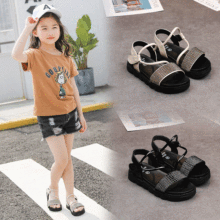 Giày dép nữ công chúa 2019 mùa hè mới rhinestone Giày nữ phiên bản Hàn Quốc của giày thủy triều màu trẻ em tinh khiết bán trực tiếp Dép trẻ em