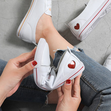 Giày da trắng 2019 xuân mới phiên bản Hàn Quốc của giày nông miệng nhỏ Giày da đế mềm Giày đế bệt nữ