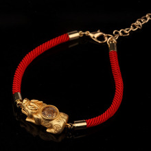 Thái Lan bán chà nhám khi chạy 3D mạ vàng 18 k vàng 貔貅 vòng tay dệt các nhà sản xuất trang sức dây đỏ Vòng tay