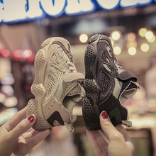 Giày thể thao cho bé trai siêu lửa mùa xuân mới cho trẻ em Phiên bản Hàn Quốc của giày trẻ em giản dị lưới thoáng khí Giày thể thao trẻ em cũ Giày thể thao