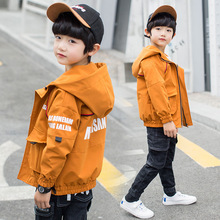 2019 phiên bản tiếng Hàn mới của áo khoác trẻ em trai mùa xuân thư thiếu nhi in áo gió nhà máy bán quần áo trẻ em Áo trẻ em