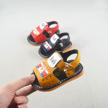 Giày mùa hè cho bé bán buôn 2019 mới có dây buộc mềm với một chiếc nhẫn gọi là giày thời trang cho bé Giày em bé