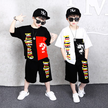 Bé trai mùa hè 2019 trẻ em Hàn Quốc trẻ em lớn thời trang lỏng lẻo nước ngoài tay ngắn phù hợp với thể thao Bộ đồ trẻ em