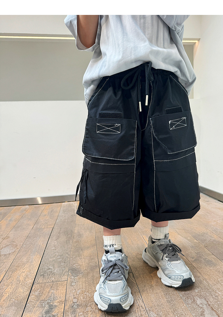 Boy leisure time shorts 2024 summer The new Korean version children Overalls Zhongda Tong Big pocket Versatile trousers tide