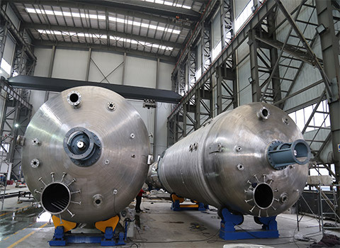 四川不锈钢反应釜生产厂家 5吨-50吨反应釜 不锈钢反应釜 电加热