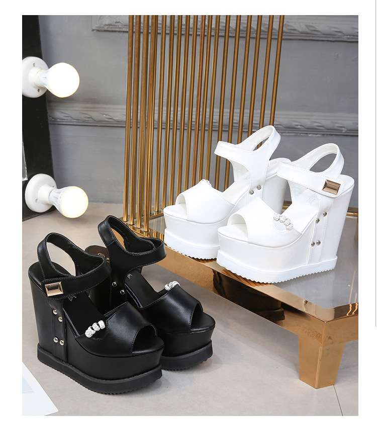 2020 spring The new Fish mouth waterproof Internal elevation Muffin Thick bottom Slope heel Sandals 15 a centimeter Hentian Gao