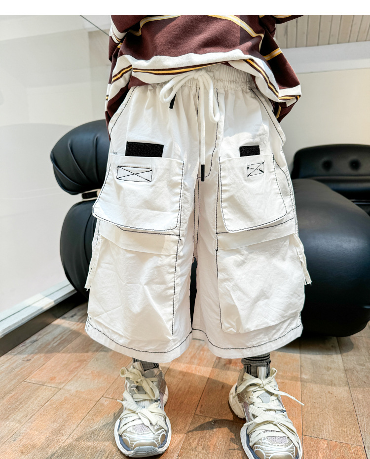 Boy leisure time shorts 2024 summer The new Korean version children Overalls Zhongda Tong Big pocket Versatile trousers tide