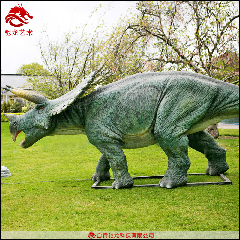三角龙模型大恐龙厂家儿童游乐恐龙雕塑橡胶软体电动恐龙制作公司
