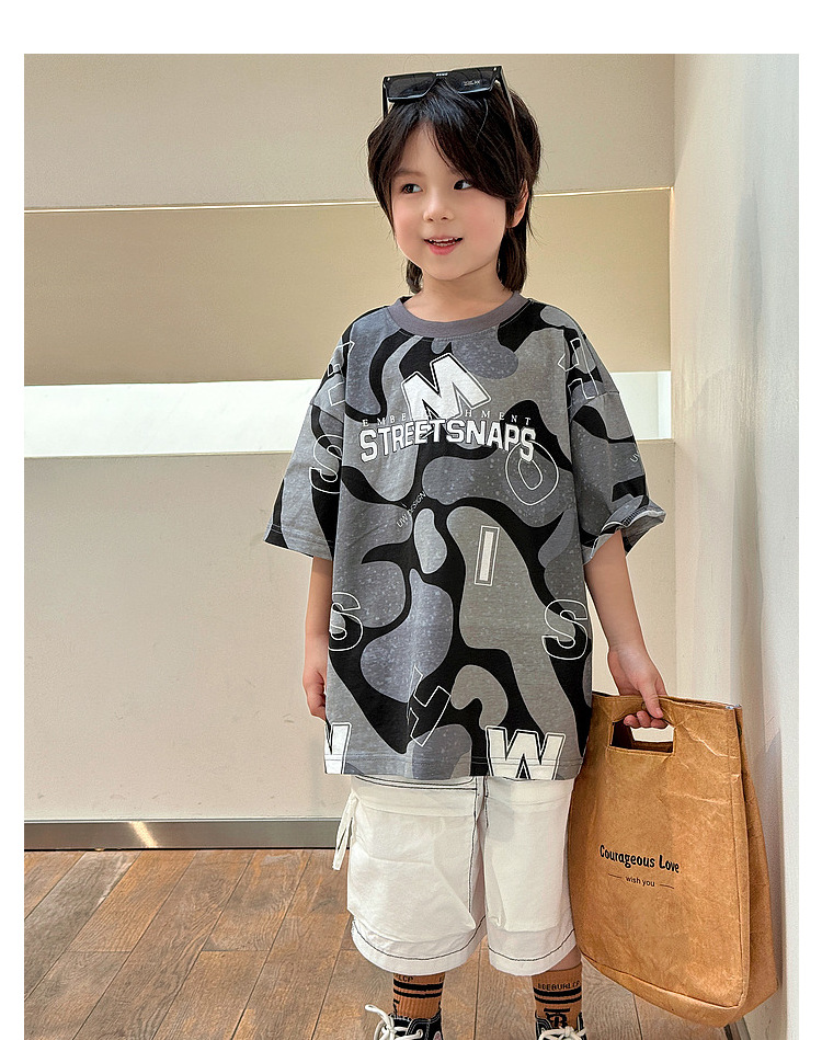 Boy leisure time shorts 2024 summer The new Korean version children Overalls Zhongda Tong Big pocket Versatile trousers tide