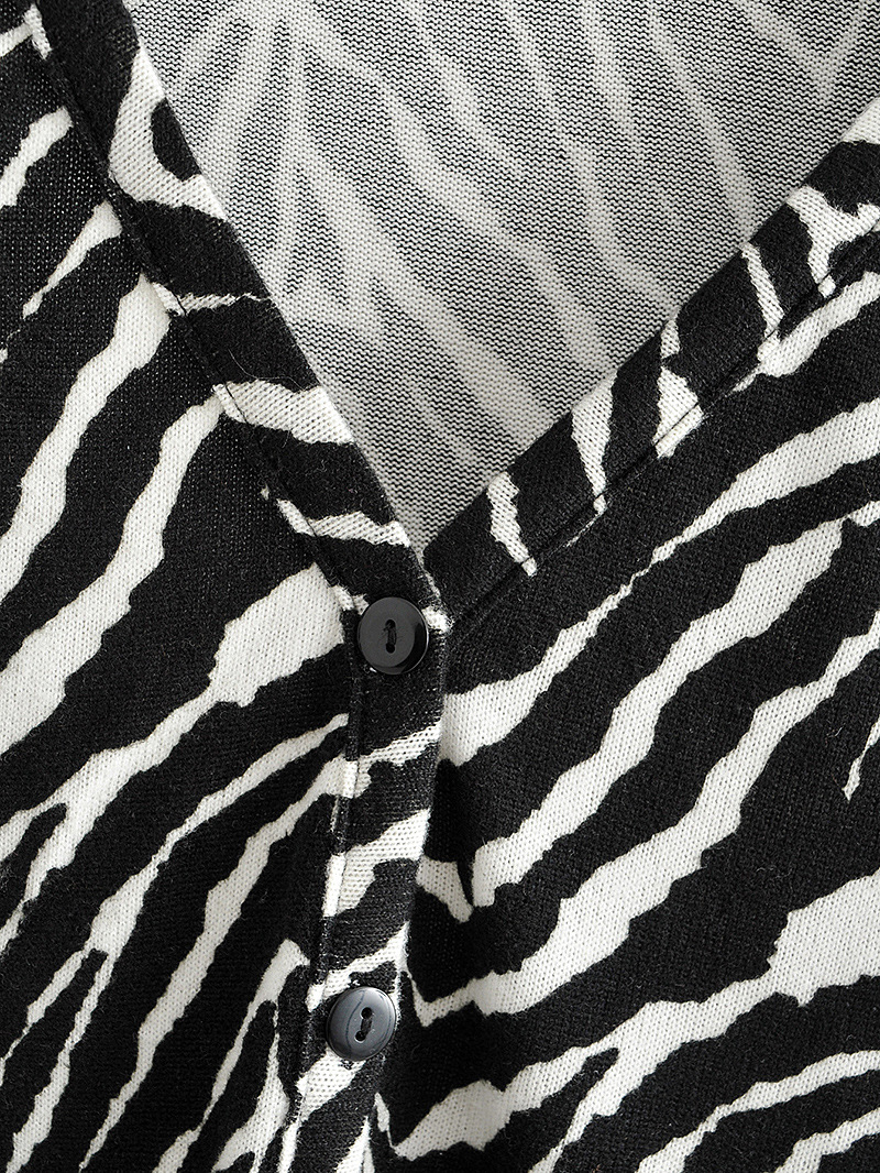 Zebra Print V-Neck Slim Cardigan NSBRF110933